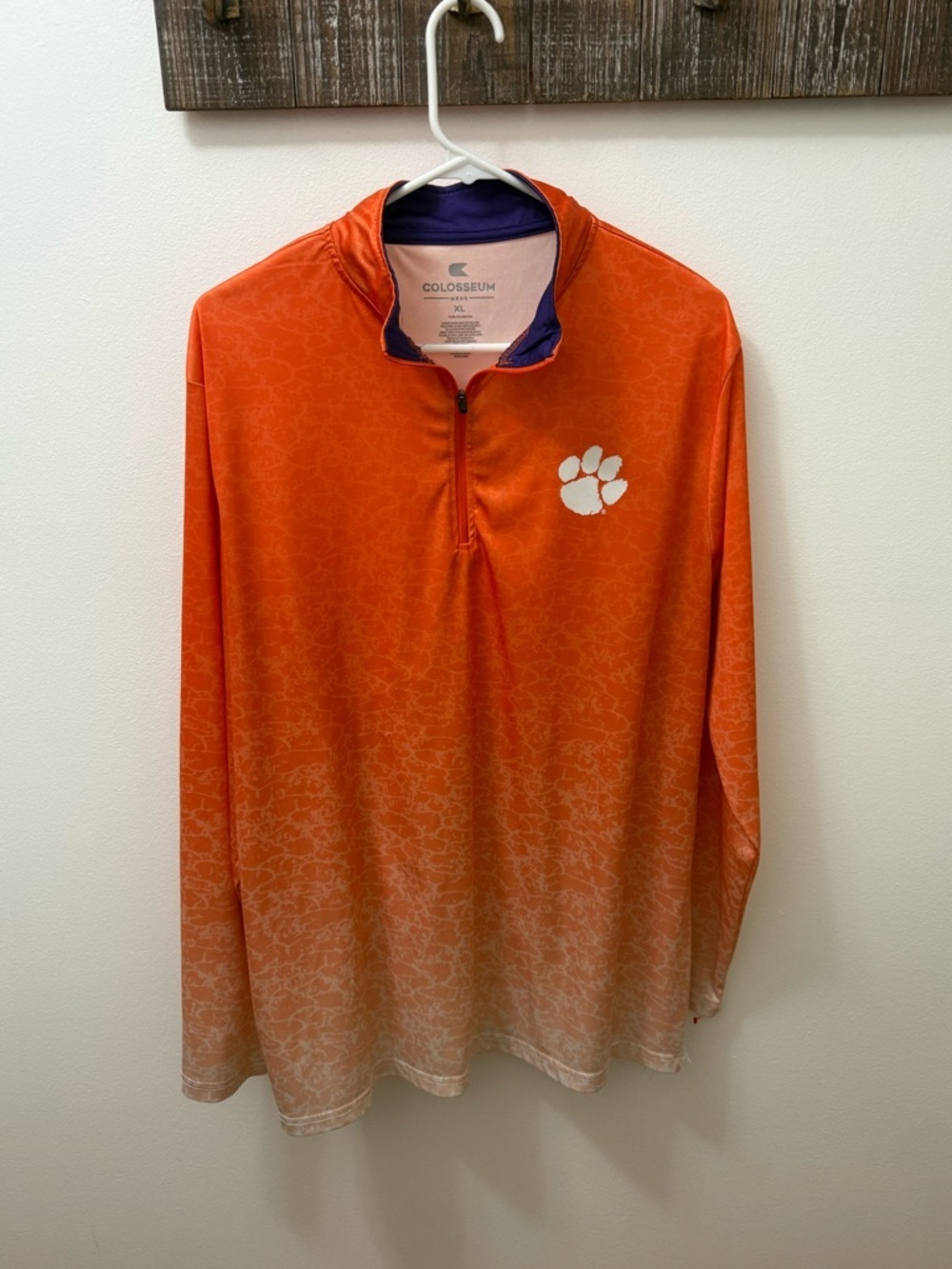 Colosseum Orange Long-Sleeve Quarter-Zip with White Paw XL mens Clemson tigers